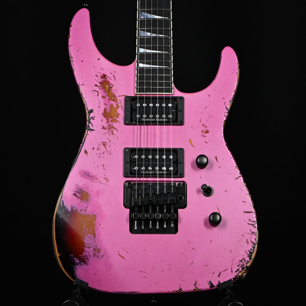 Jackson Custom Shop USA SL 2H FR Soloist Nitro Tour Relic- Platinum Pink/ 3-Tone Sunburst 2026 (J11567)