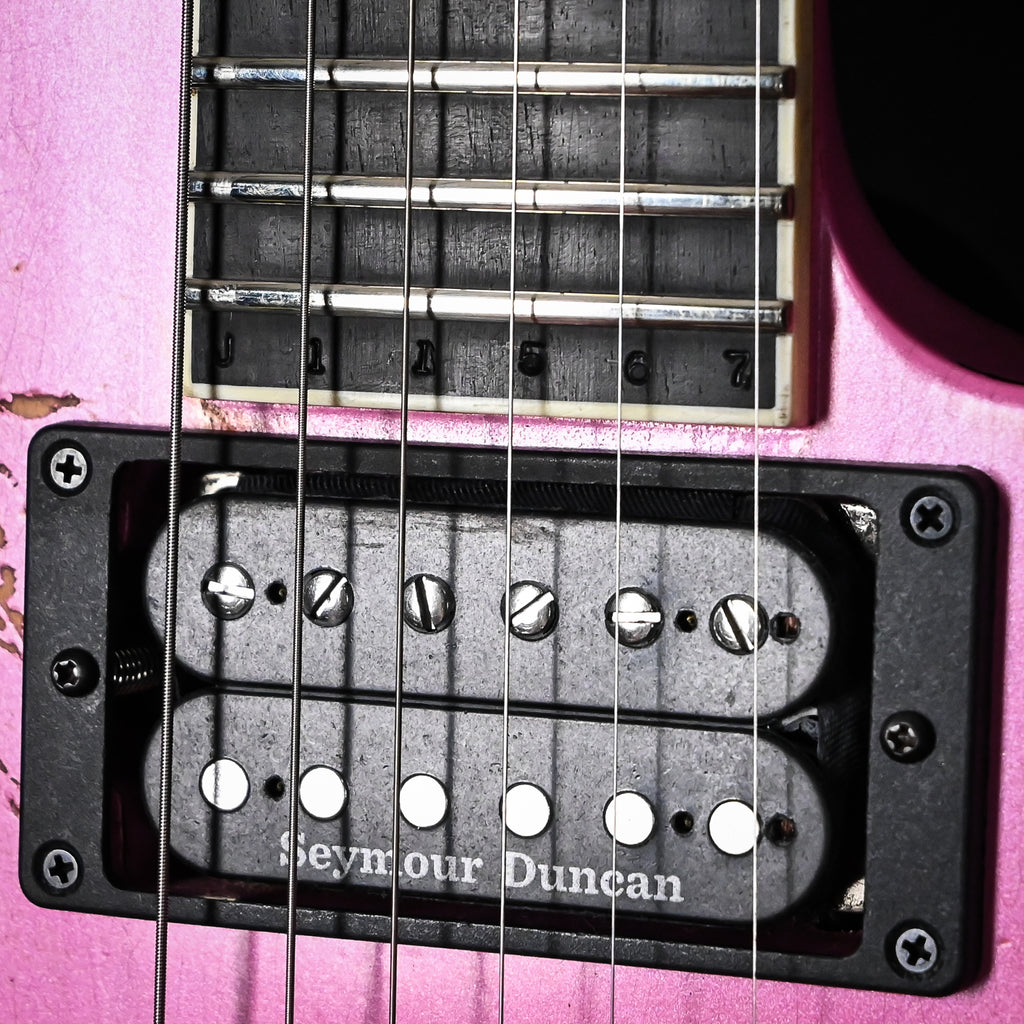 Jackson Custom Shop USA SL 2H FR Soloist Nitro Tour Relic- Platinum Pink/ 3-Tone Sunburst 2026 (J11567)