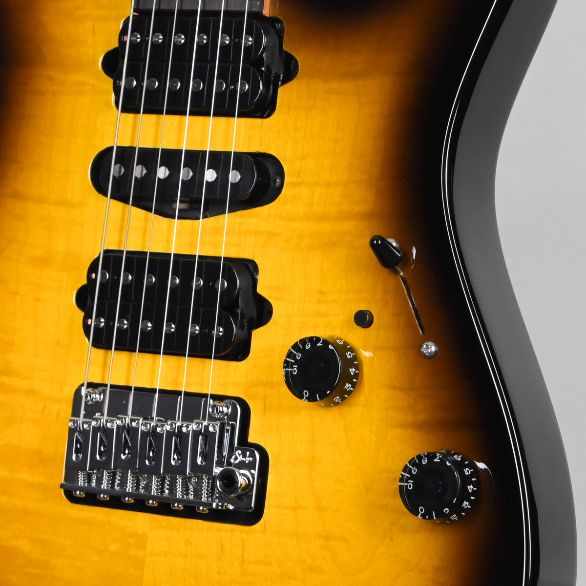 Suhr Custom Modern Electric Guitar- 2 Tone Tobacco Burst 2026 (93696)