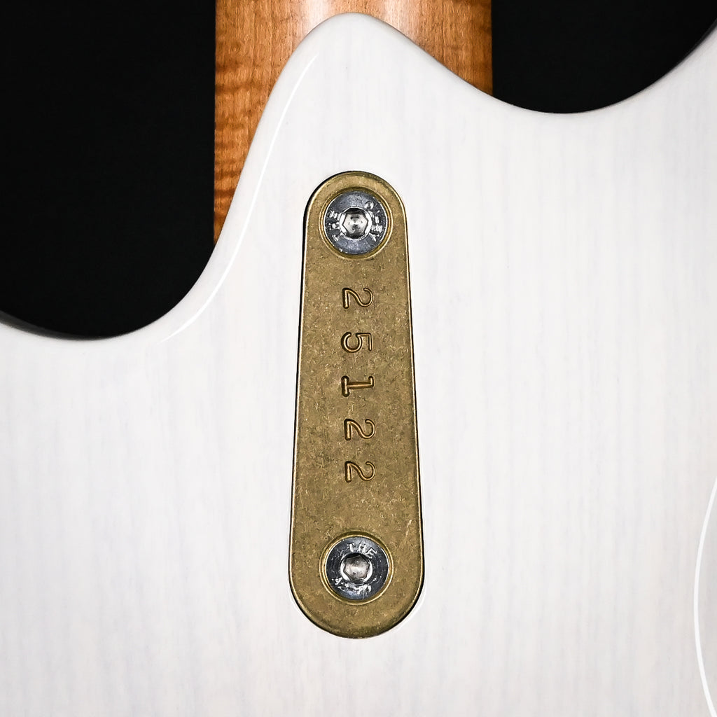 Eastman D'Ambrosio Series DC'64- Vintage White 2025 (25122)
