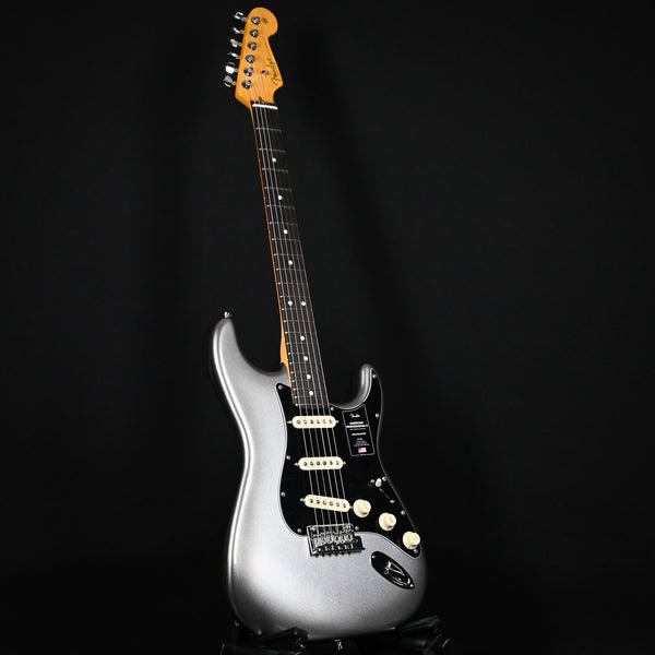 Fender American Professional II Stratocaster- Mercury (US240039937)