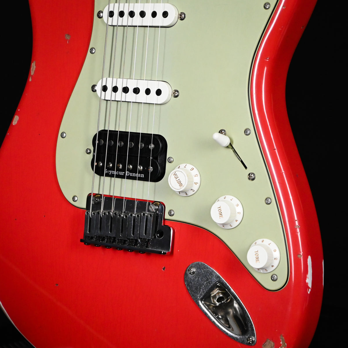 Fender Custom Shop Deluxe Stratocaster w/ Seymour Duncan SH4B Humbucker, Relic/ Closet Classic Hardware- Aged Fiesta Red 2026 (R152365)