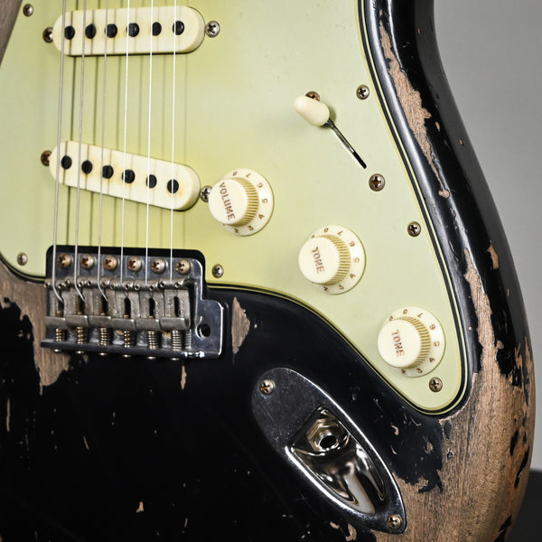 Fender Custom Shop Masterbuilt Levi Perry 60/63 Stratocaster w/ Brazilian Rosewood, Super Heavy Relic- Aged Black 2025 (R147540)