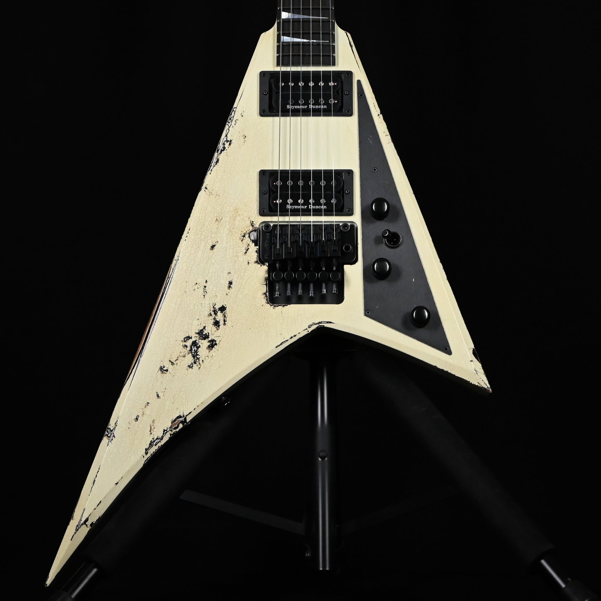 Jackson USA Custom Shop RR 2H FR Rhoads NAMM Special Edition #516- Vanilla Shake Over Black Nitro Tour Relic 2026 (RR4191)