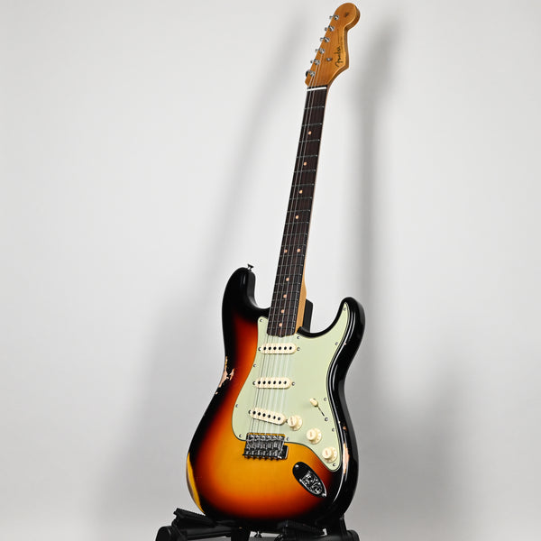 Fender Custom Shop Late-1962 Stratocaster Relic w/ Closet Classic Hardware- 3 Tone Sunburst 2025 (CZ588539)