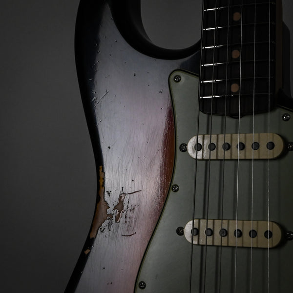 Fender Custom Shop Late-1962 Stratocaster Relic w/ Closet Classic Hardware- 3 Tone Sunburst 2025 (CZ588539)