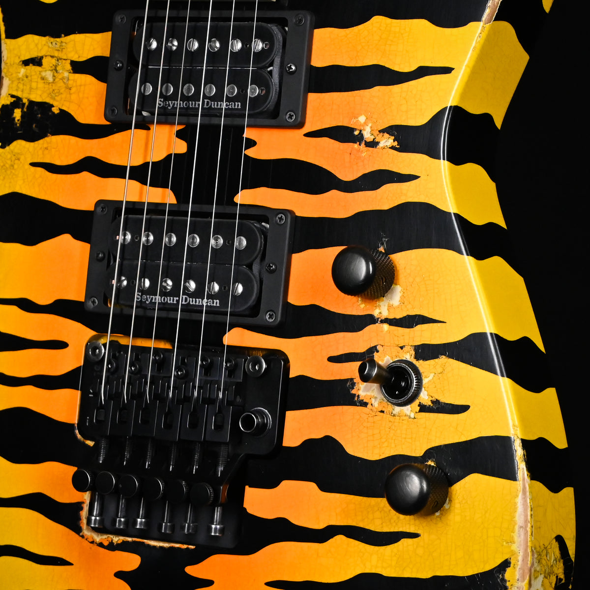 Jackson Custom Shop USA Special Edition Dinky 2H w/ Floyd Rose- Tested Time Bengal Tiger 2026 (XN20679)