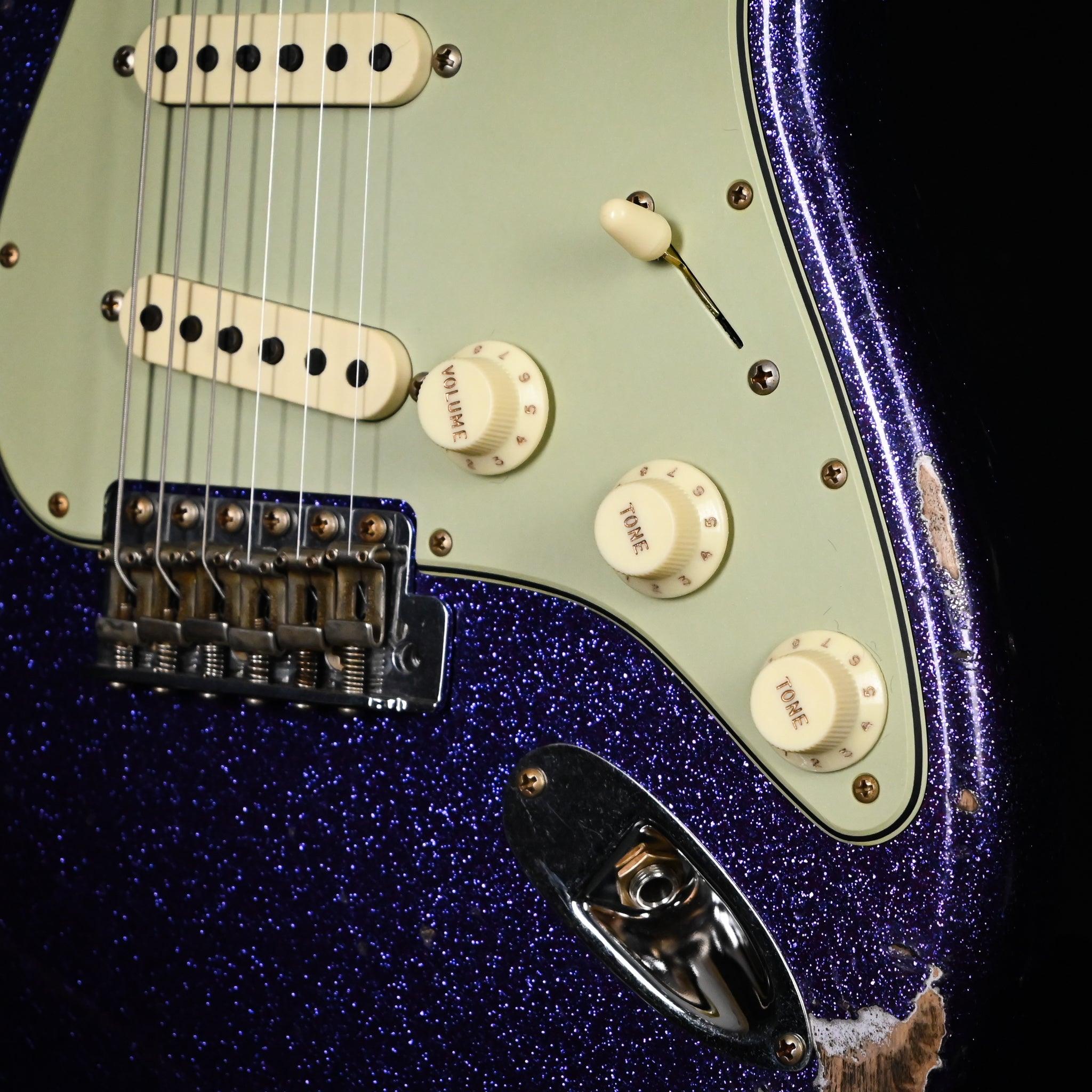 Fender Custom Shop '62 Stratocaster Heavy Relic- Aged Purple Sparkle 2025 (CZ552209)