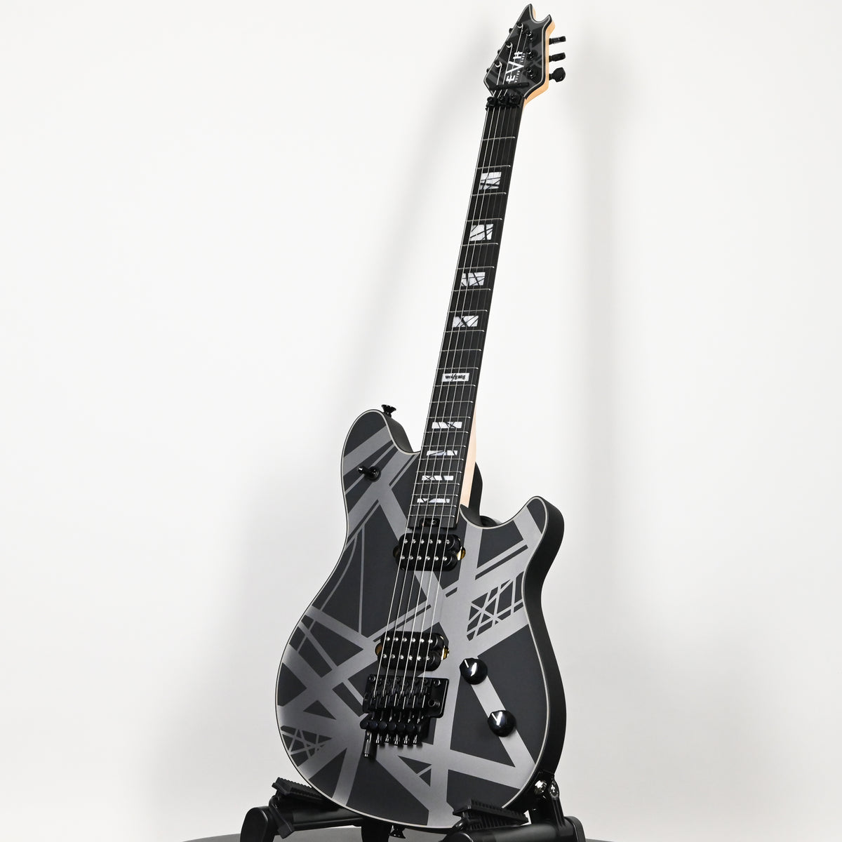 EVH Custom Shop Special Edition Wolfgang- Stealth Stripes 2026 (WG17904A)