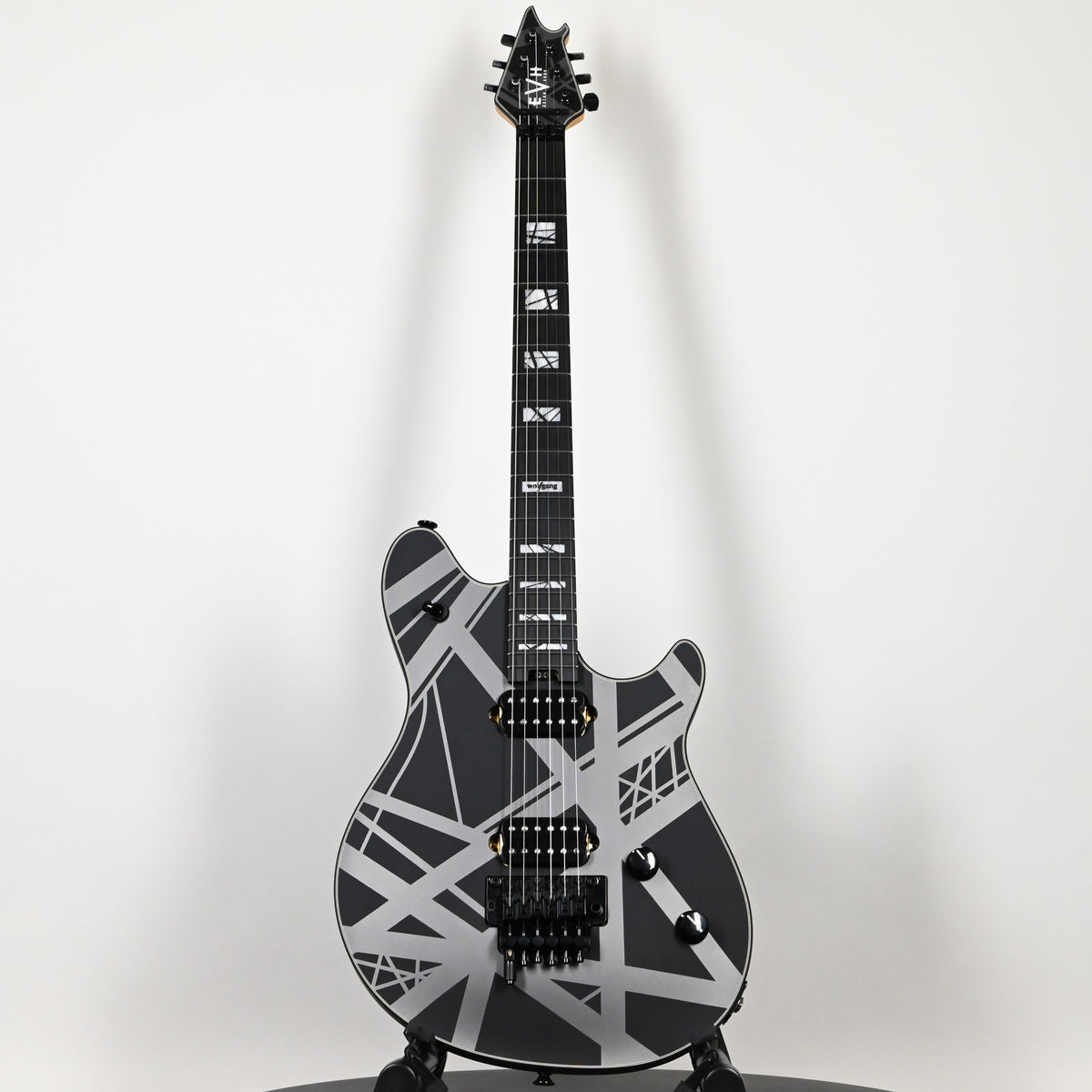 EVH Custom Shop Special Edition Wolfgang- Stealth Stripes 2026 (WG17904A)