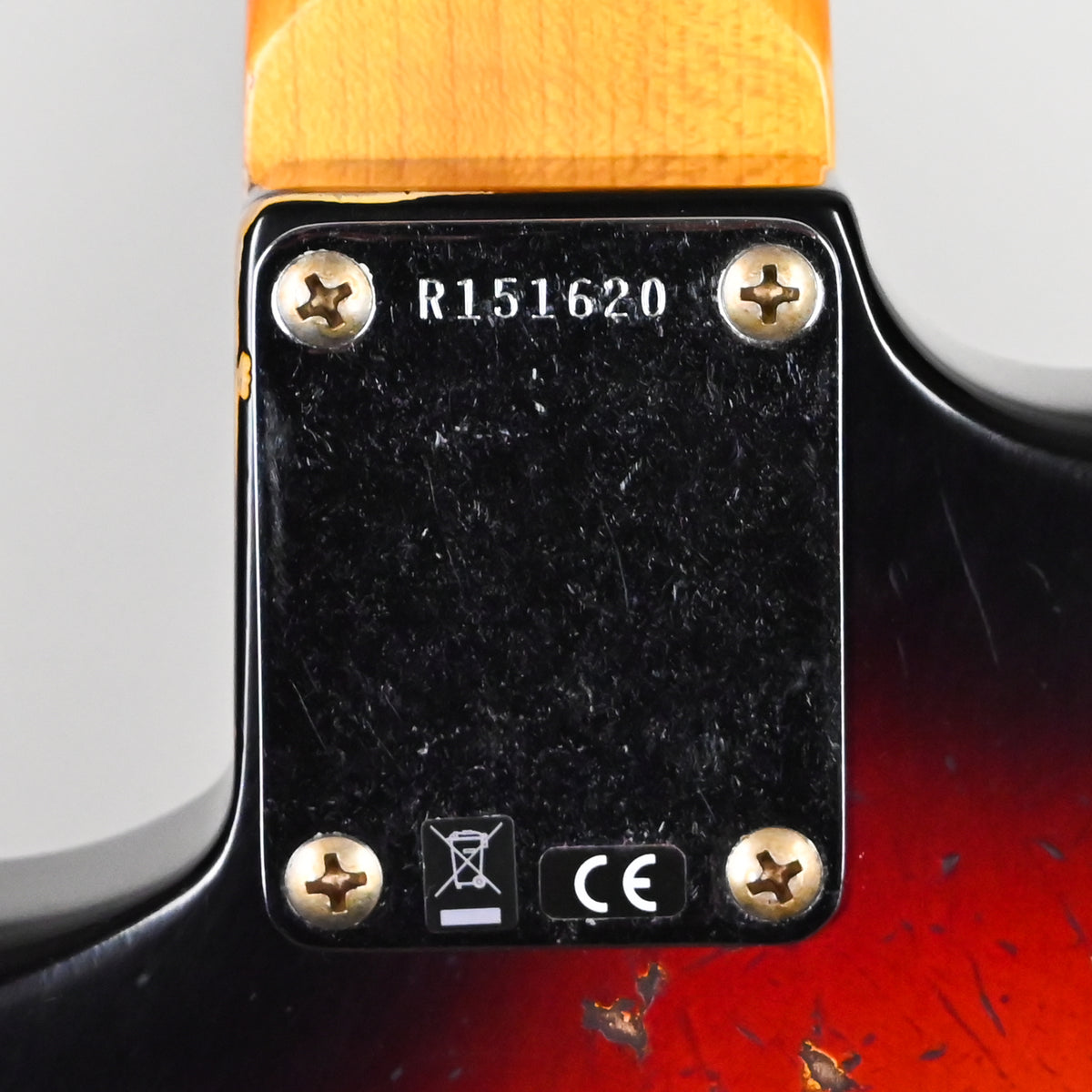 Fender Custom Shop '62 Stratocaster HSS w/ Alder Body, Heavy Relic- 3 Color Sunburst 2026 (R151620)
