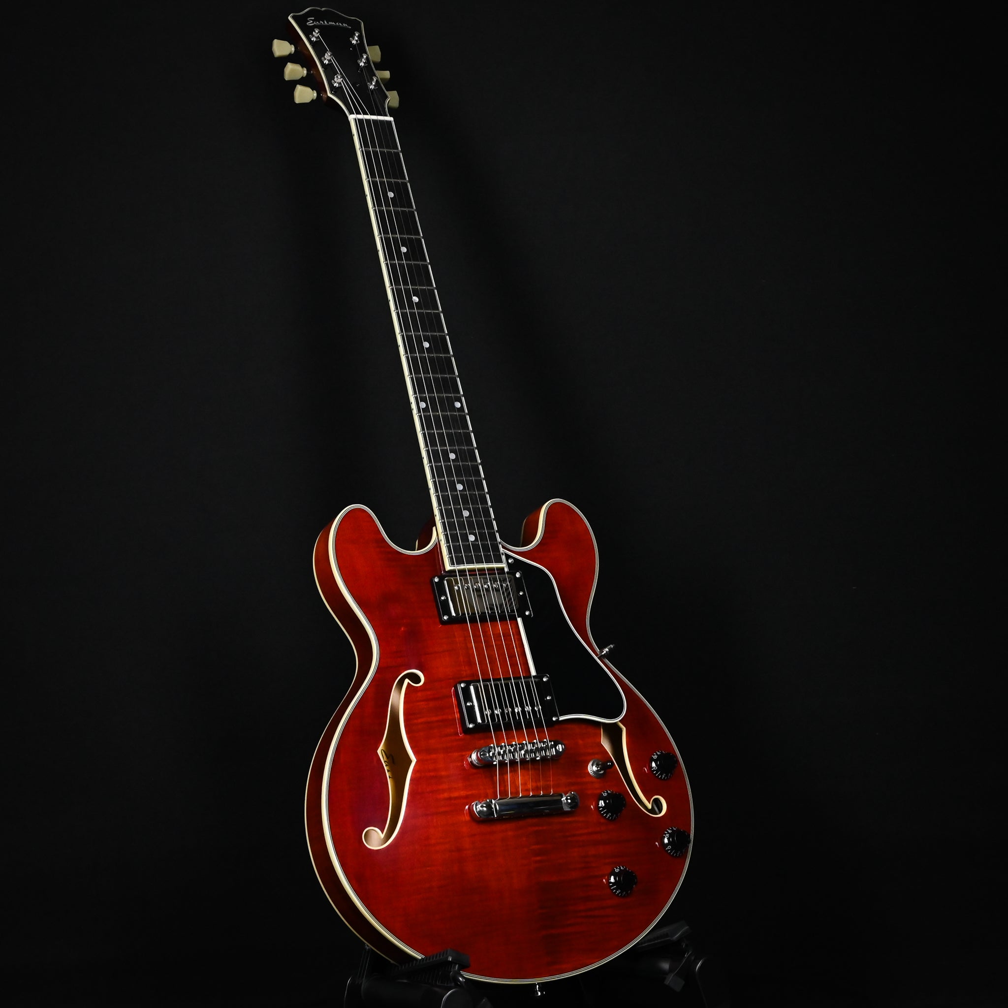 Eastman T484 Thinline Semi-Hollowbody Electric Guitar- Classic 2026 (P2500663)
