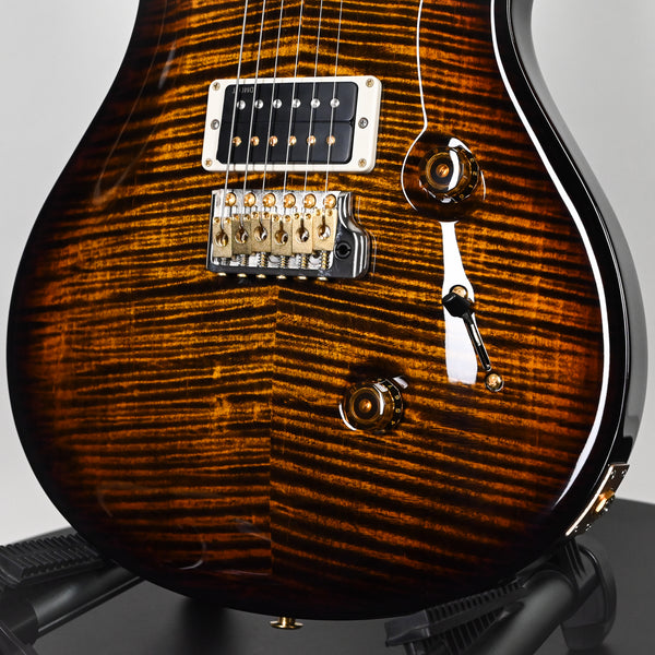 PRS Custom 24 w/ 10 Top & DMO Pickups- Black Gold Wraparound Burst 2025 (0409124)