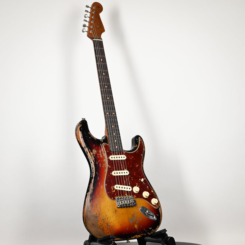 Fender Custom Shop Limited Edition Roasted '61 Stratocaster Super Heavy Relic- Aged 3 Color Sunburst 2026 (CZ585326)