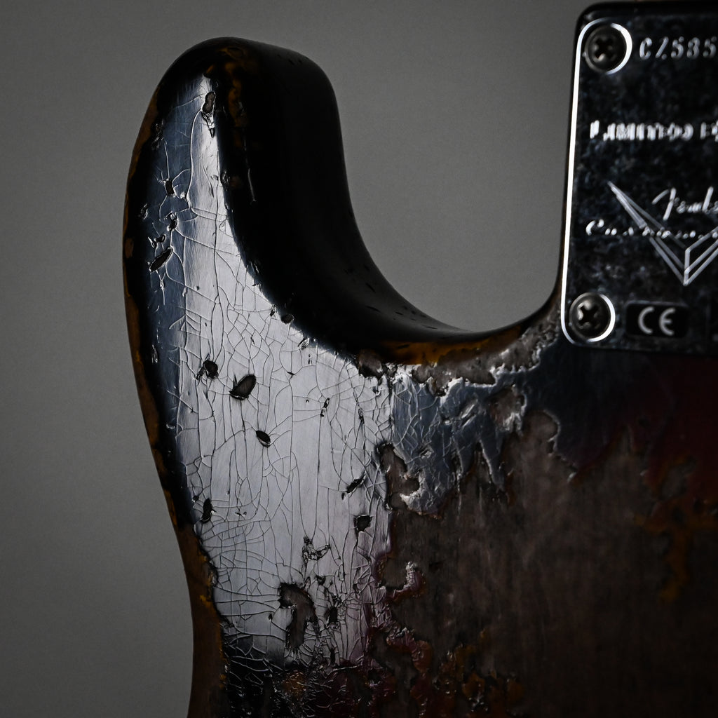 Fender Custom Shop Limited Edition Roasted '61 Stratocaster Super Heavy Relic- Aged 3 Color Sunburst 2026 (CZ585326)