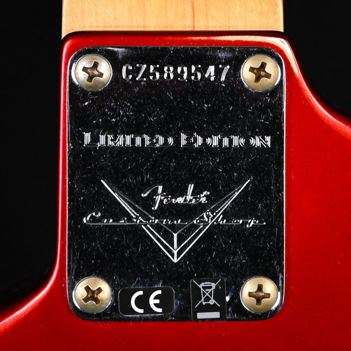 Fender Custom Shop Limited Edition '63 Stratocaster Journeyman- Aged Candy Apple Red 2026 (CZ589547)