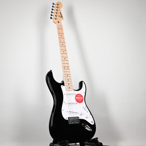 Squier-Fender Sonic Starter Pack- Black (CRNH24002978)