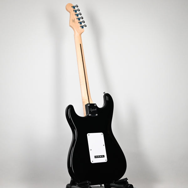 Squier-Fender Sonic Starter Pack- Black (CRNH24002978)