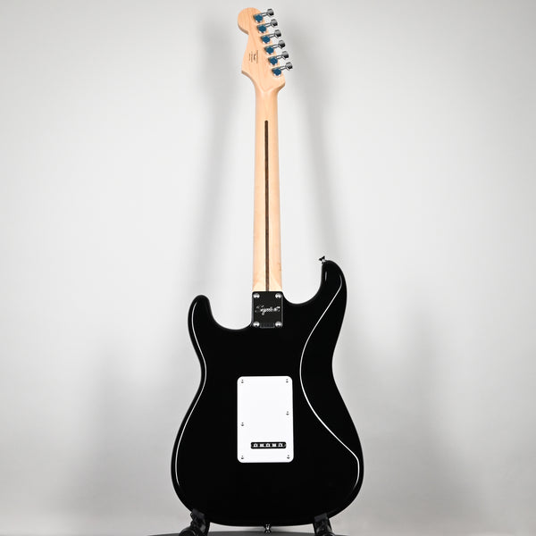 Squier-Fender Sonic Starter Pack- Black (CRNH24002978)