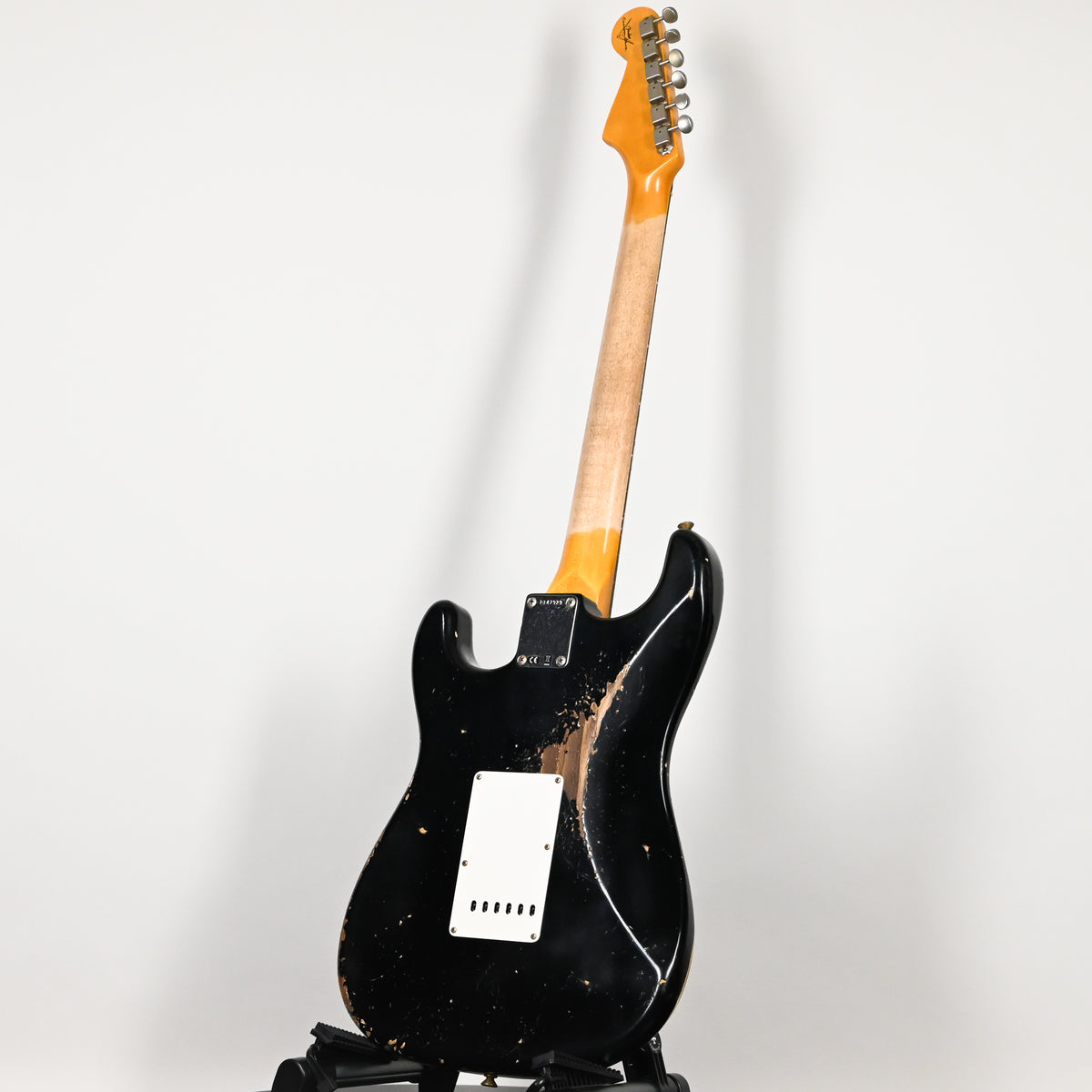 Fender Custom Shop '62 Stratocaster HSS w/ Painted Headcap, Heavy Relic- Black 2026 (R147929)