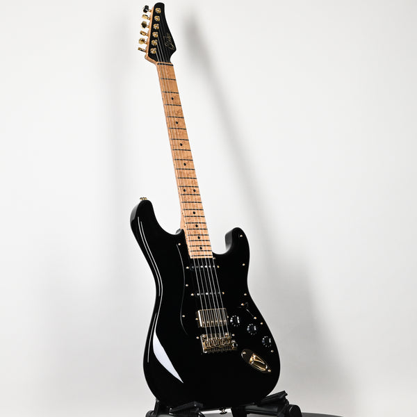 Suhr Mateus Asato Signature Series Classic S w/ Premium Softshell Case- Black 2026 (92467)