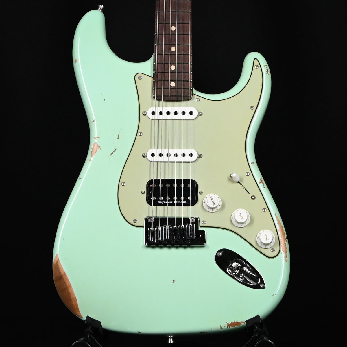 Fender Custom Shop Custom Deluxe Stratocaster w/ Seymour Duncan SH4B Humbucker, Relic/ Closet Classic Hardware- Aged Surf Green 2026 (R147902)
