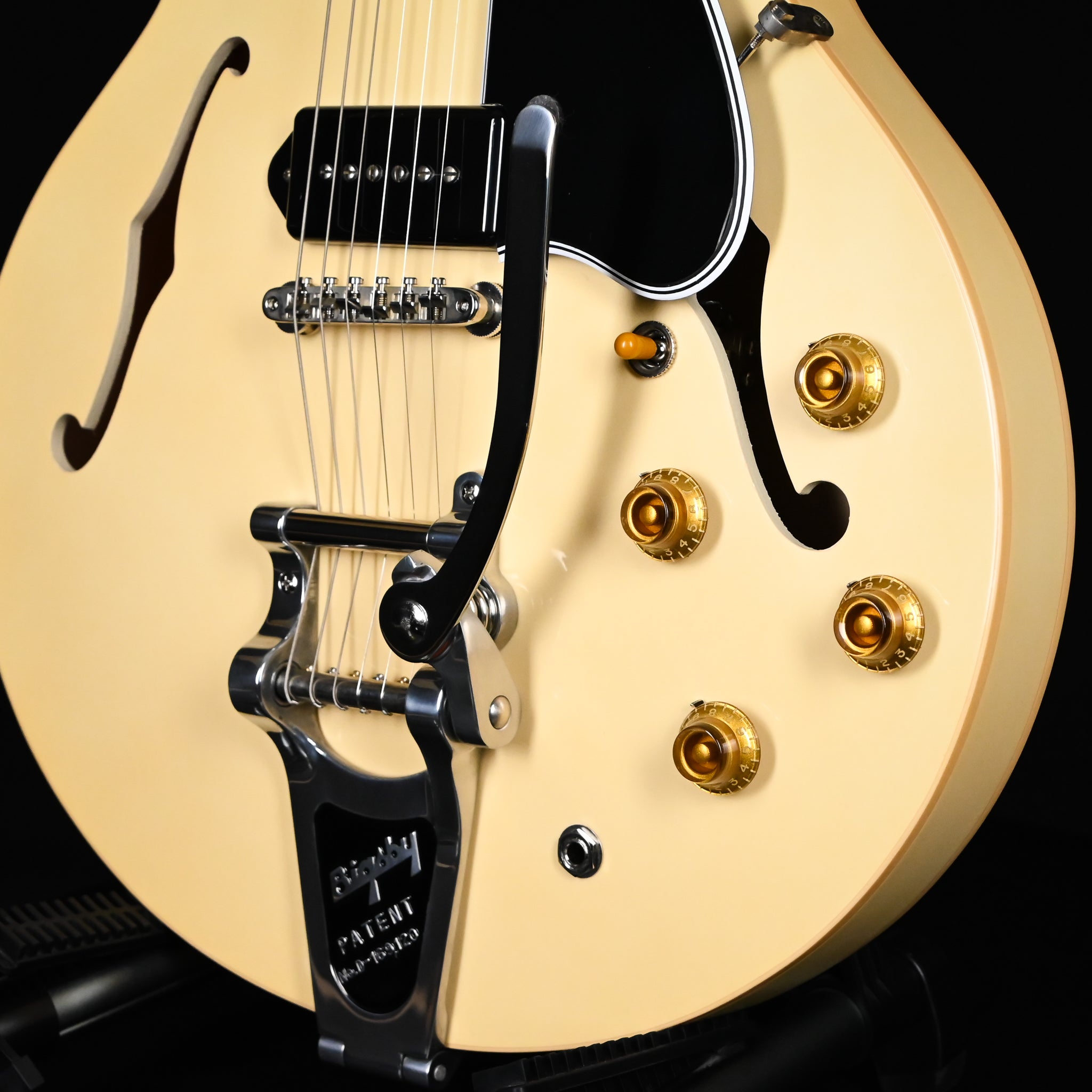 Gibson Custom Limited Edition 1959 ES-330 Reissue w/ Bigsby VOS- Antique White 2026 (A960257)