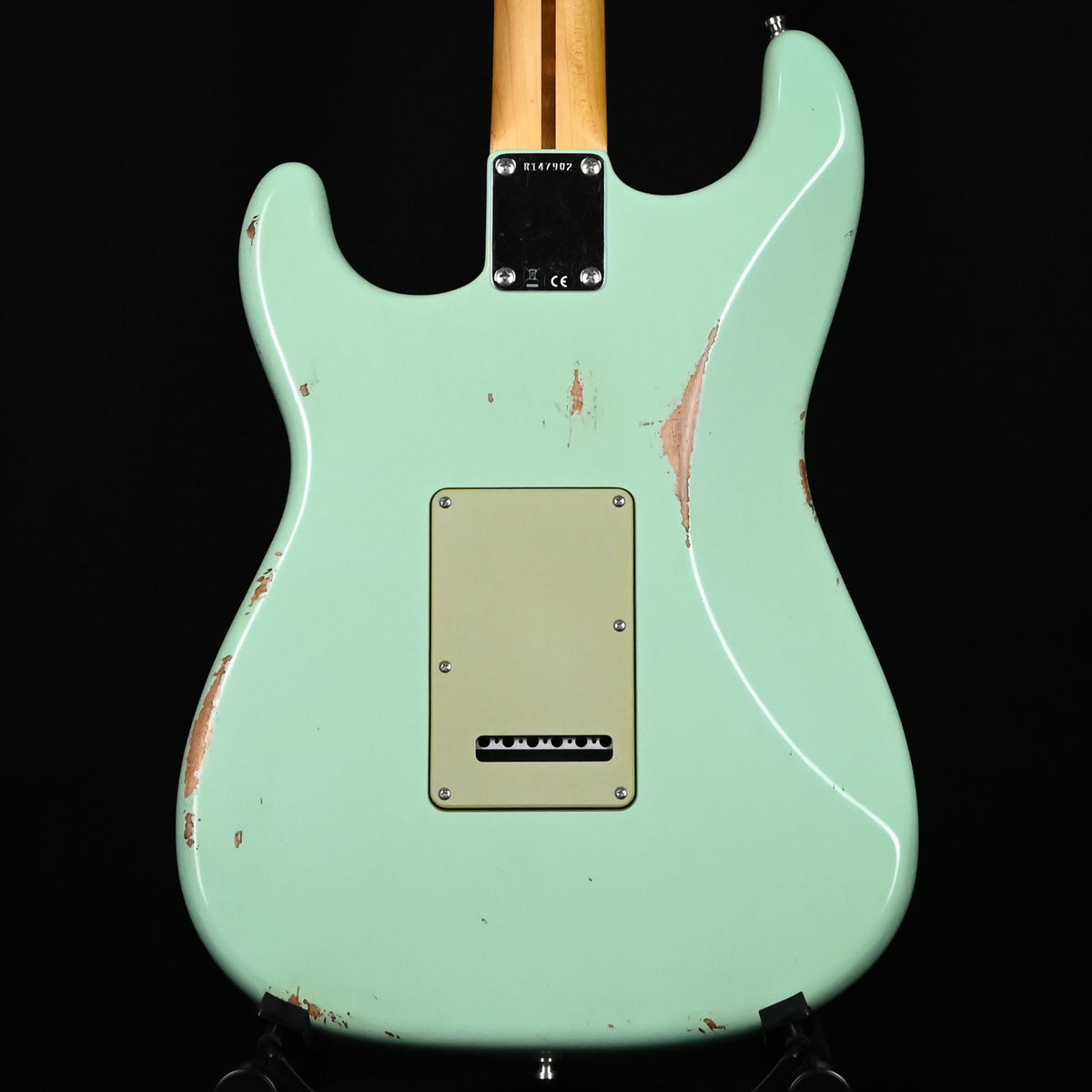 Fender Custom Shop Custom Deluxe Stratocaster w/ Seymour Duncan SH4B Humbucker, Relic/ Closet Classic Hardware- Aged Surf Green 2026 (R147902)