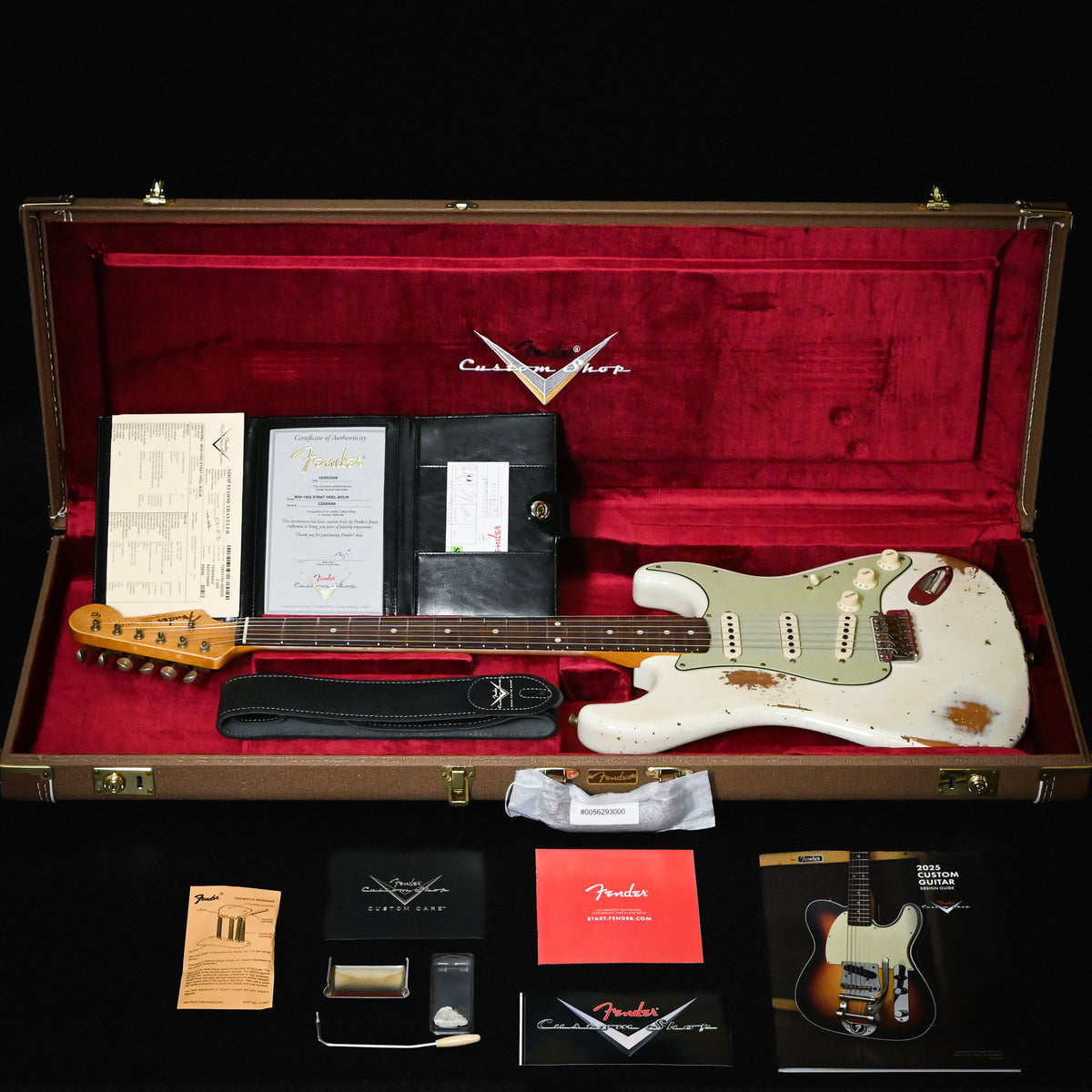 Fender Custom Shop Limited Edition 1962 Stratocaster w/ Handwound 60/63 Pickups, Heavy Relic- Aged Olympic White 2026 (CZ589408)