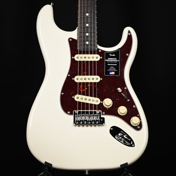 Fender American Professional II Stratocaster- Olympic White (US240042847)