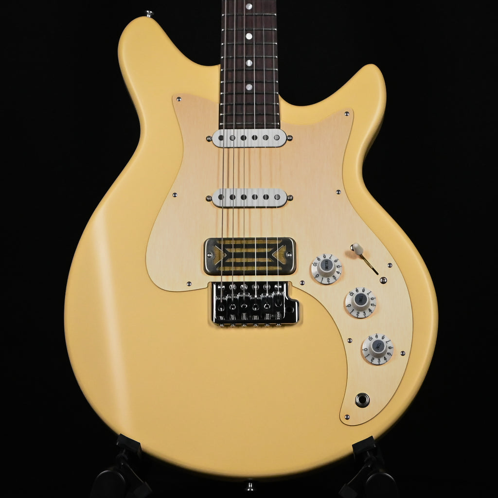 Eastman Fullertone DC '62 Electric Guitar- Desert Sand 2026 (F2501650)