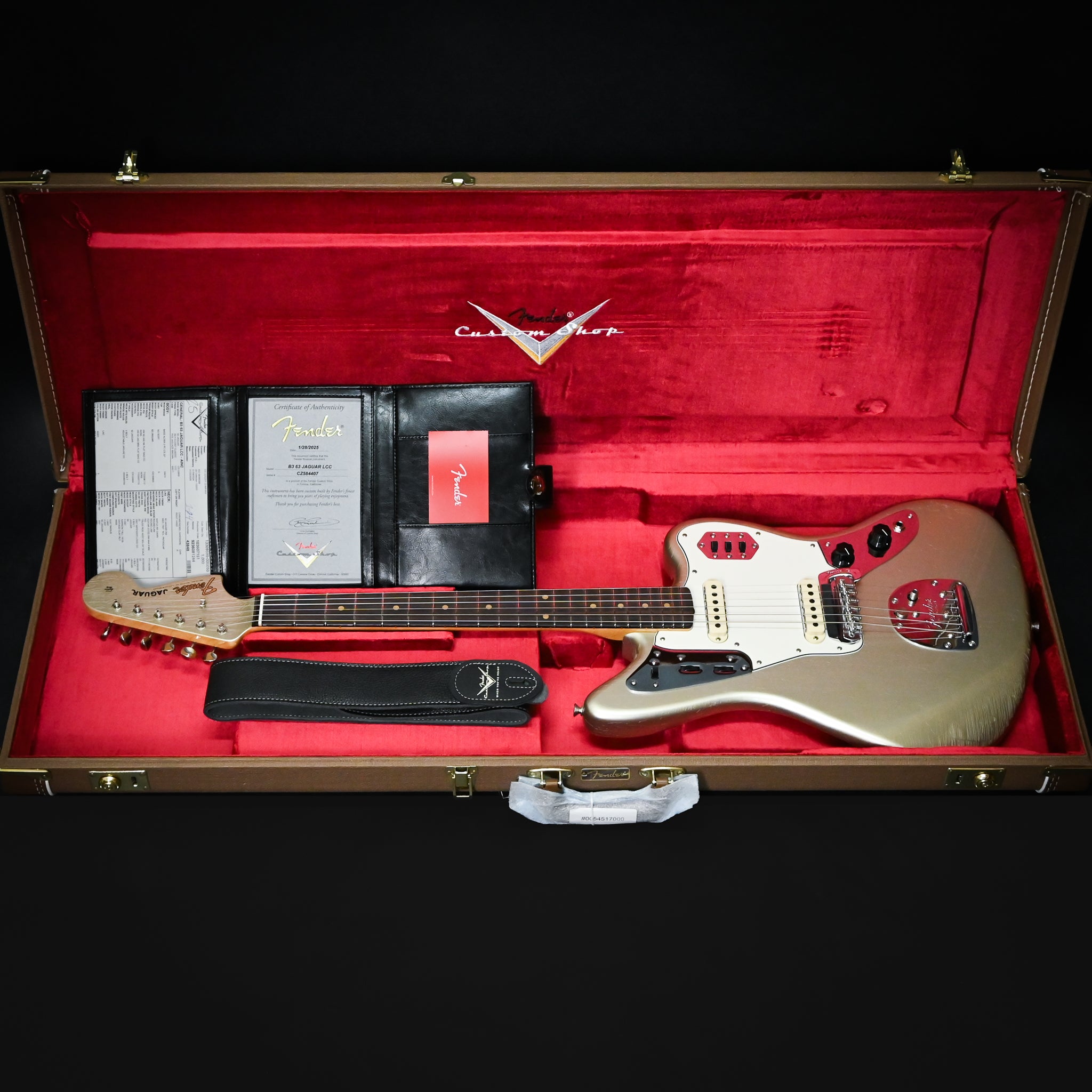 Fender Custom Shop '63 Jaguar Deluxe Closet Classic- Aged Inca Silver 2025 (CZ584407)