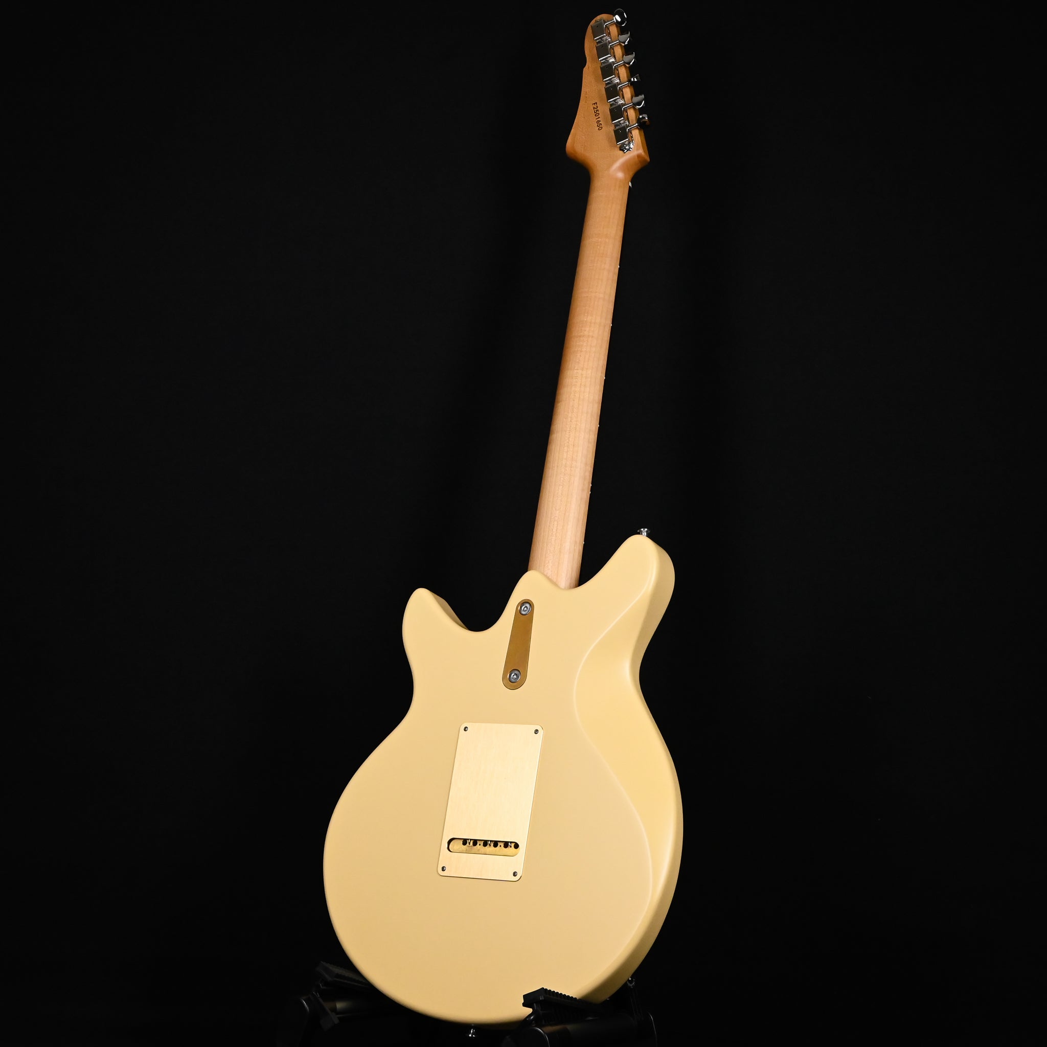 Eastman Fullertone DC '62 Electric Guitar- Desert Sand 2026 (F2501650)
