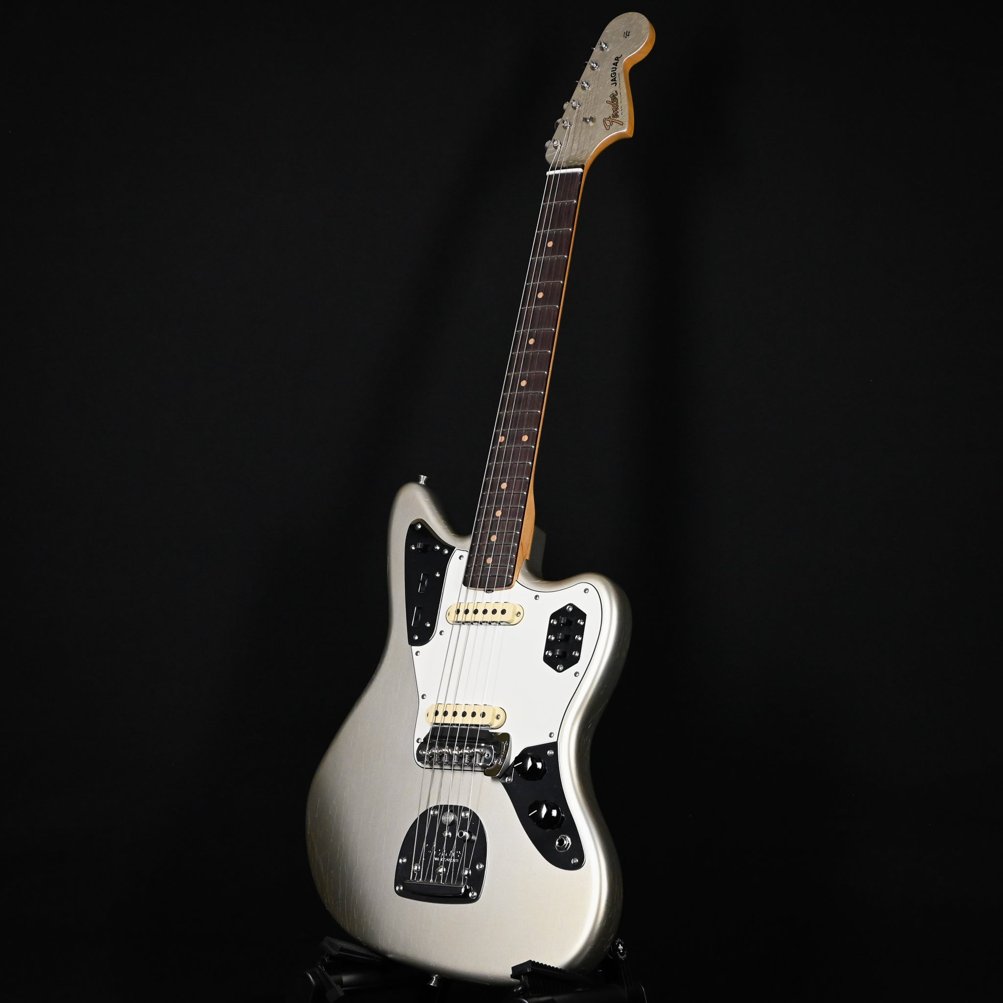Fender Custom Shop '63 Jaguar Deluxe Closet Classic- Aged Inca Silver 2025 (CZ584407)
