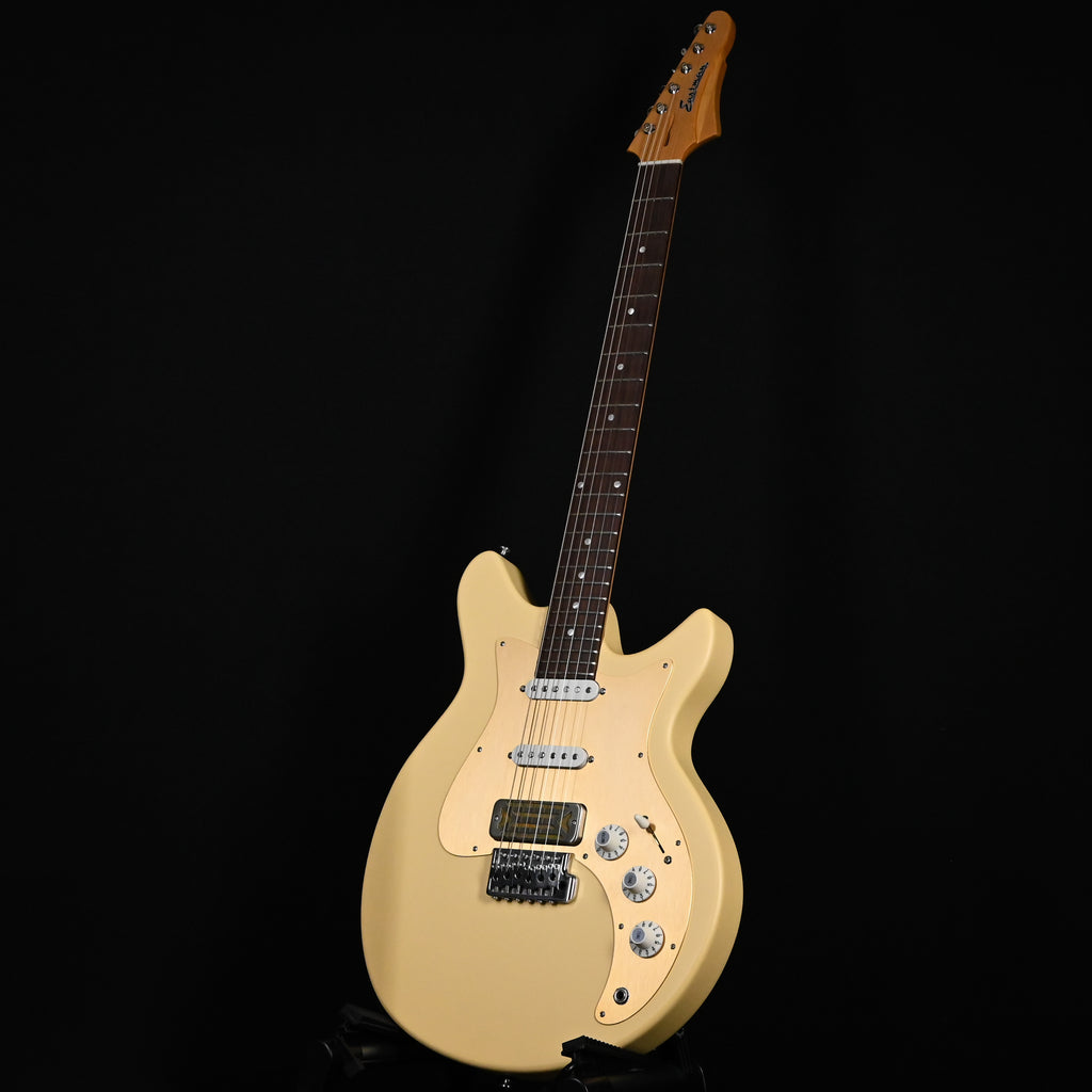 Eastman Fullertone DC '62 Electric Guitar- Desert Sand 2026 (F2501655)