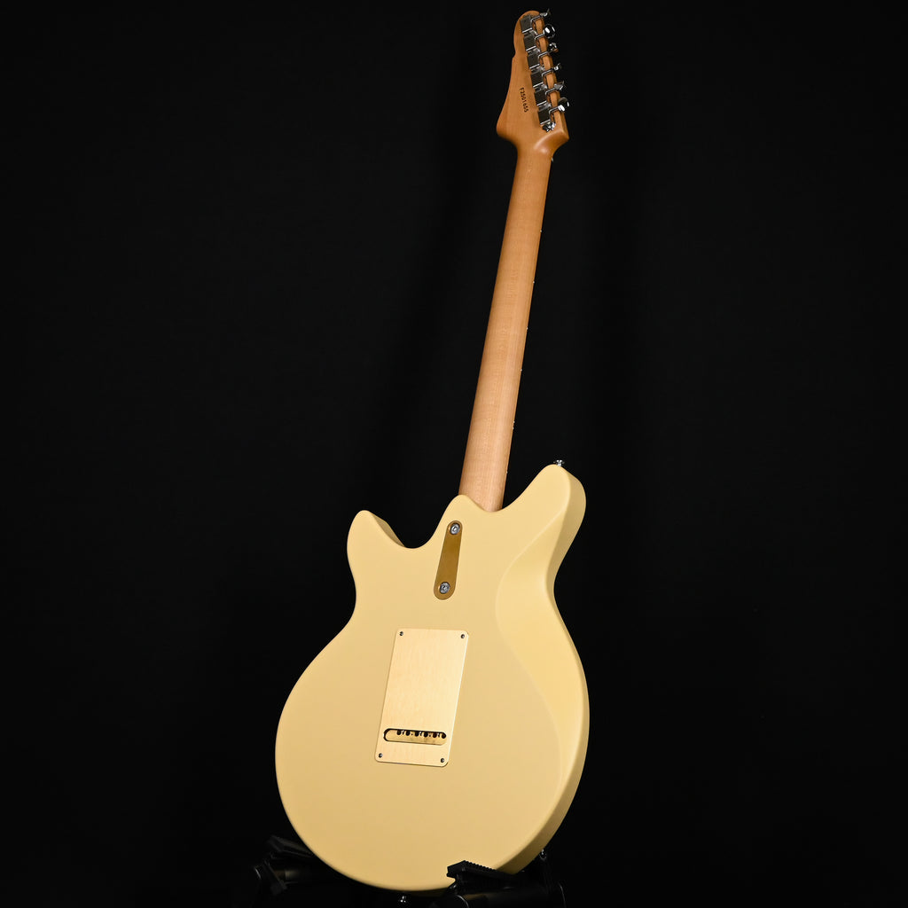 Eastman Fullertone DC '62 Electric Guitar- Desert Sand 2026 (F2501655)