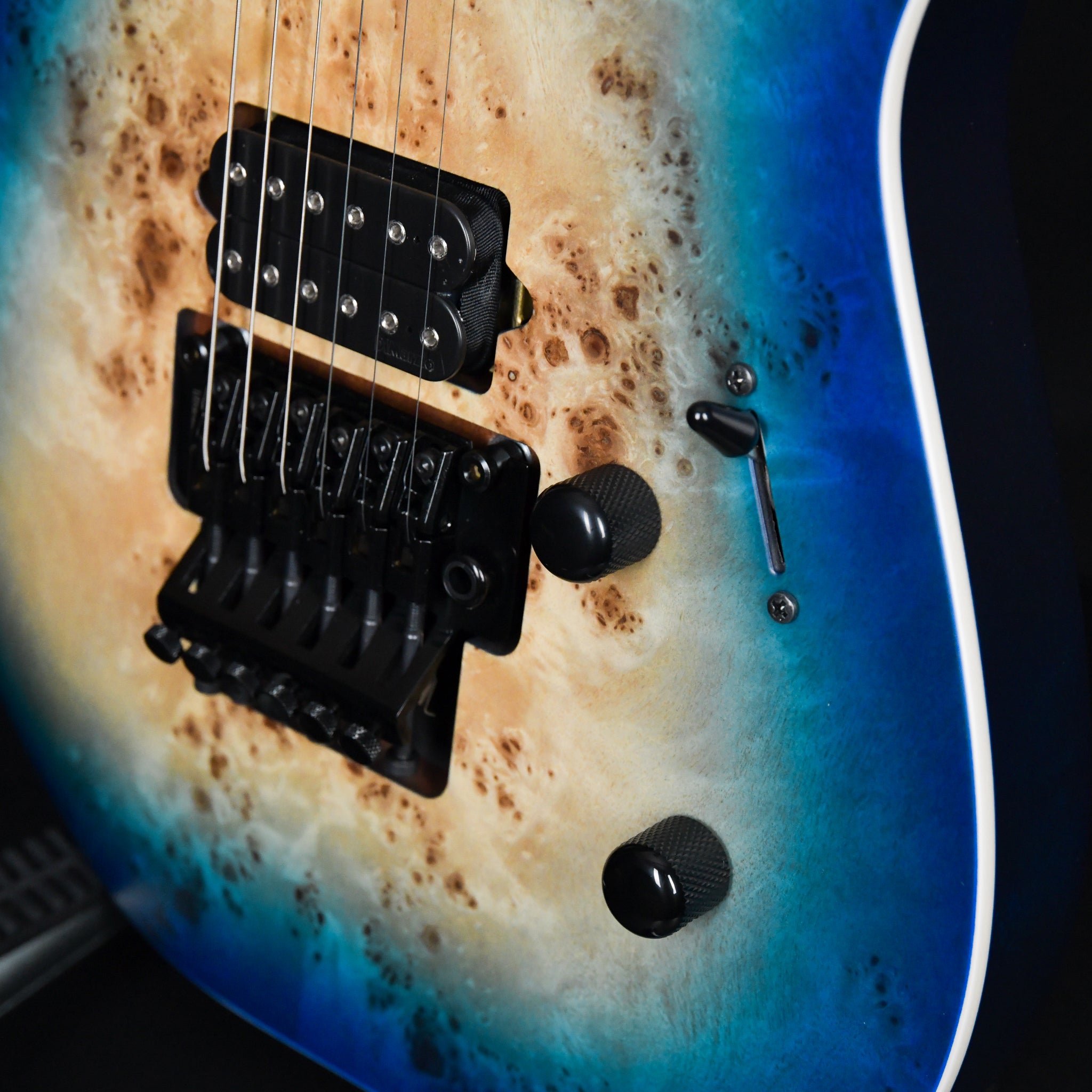 Jackson MJ Series Dinky DKRP Ebony Fingerboard Transparent Blue Burst (JFJ2200363)