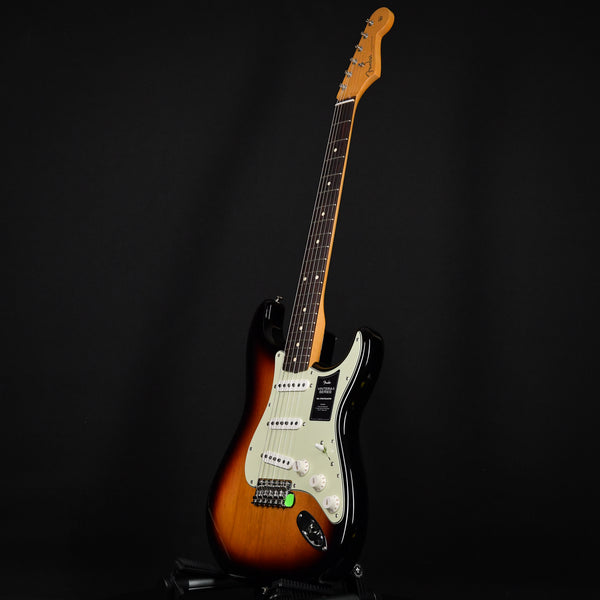 Fender Vintera II 60s Stratocaster Rosewood Fingerboard 3-Color Sunburst 2023 (MX23098366)