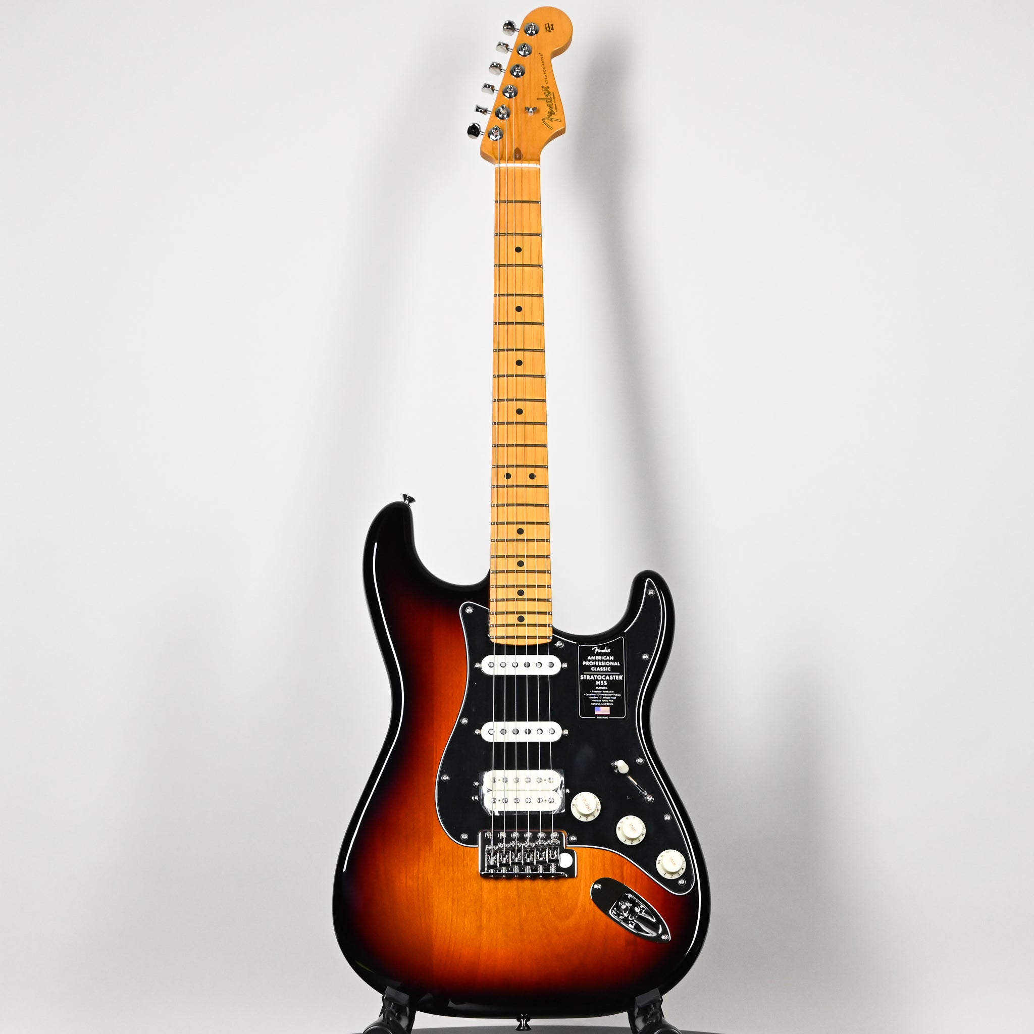 Fender American Professional Classic Stratocaster HSS- 3 Color Sunburst 2025 (US25092214)