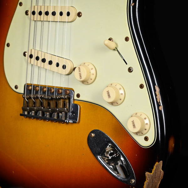 Fender Custom Shop Limited Edition '64 L-Series Stratocaster Heavy Relic- Faded Aged Target 3 Tone Sunburst 2024 (L11817)