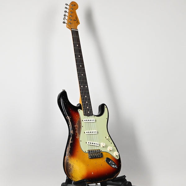 Fender Custom Shop Limited Edition 62/63 Stratocaster Super Heavy Relic- 3 Color Sunburst 2025 (CZ585883)