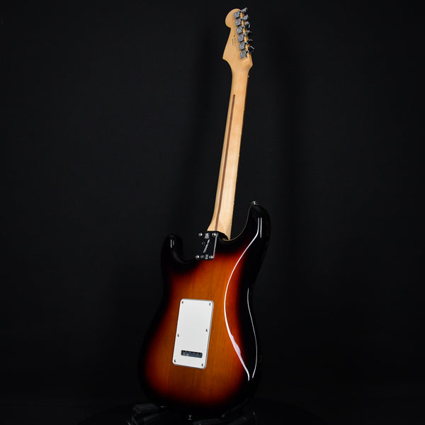 Fender Player Stratocaster SSS Maple Fingerboard 3 Color Sunburst (MX22309229)