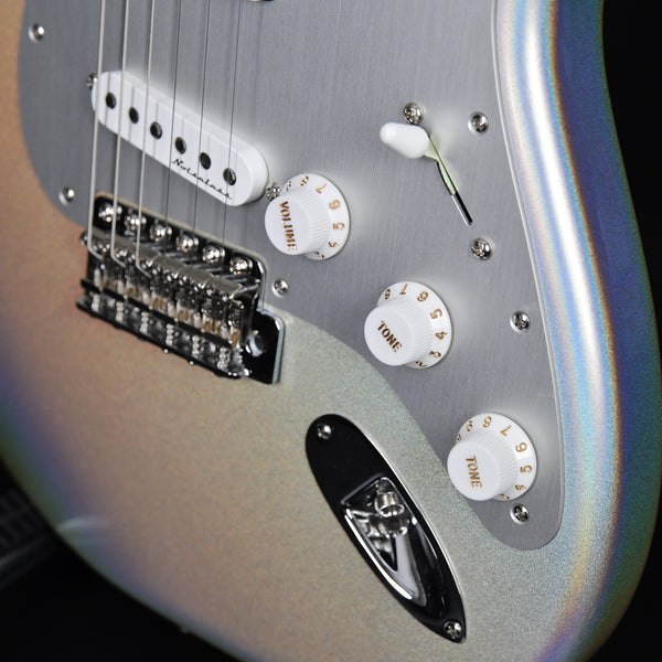 Fender H.E.R. Stratocaster Maple Fingerboard Chrome Glow (MX23006532)