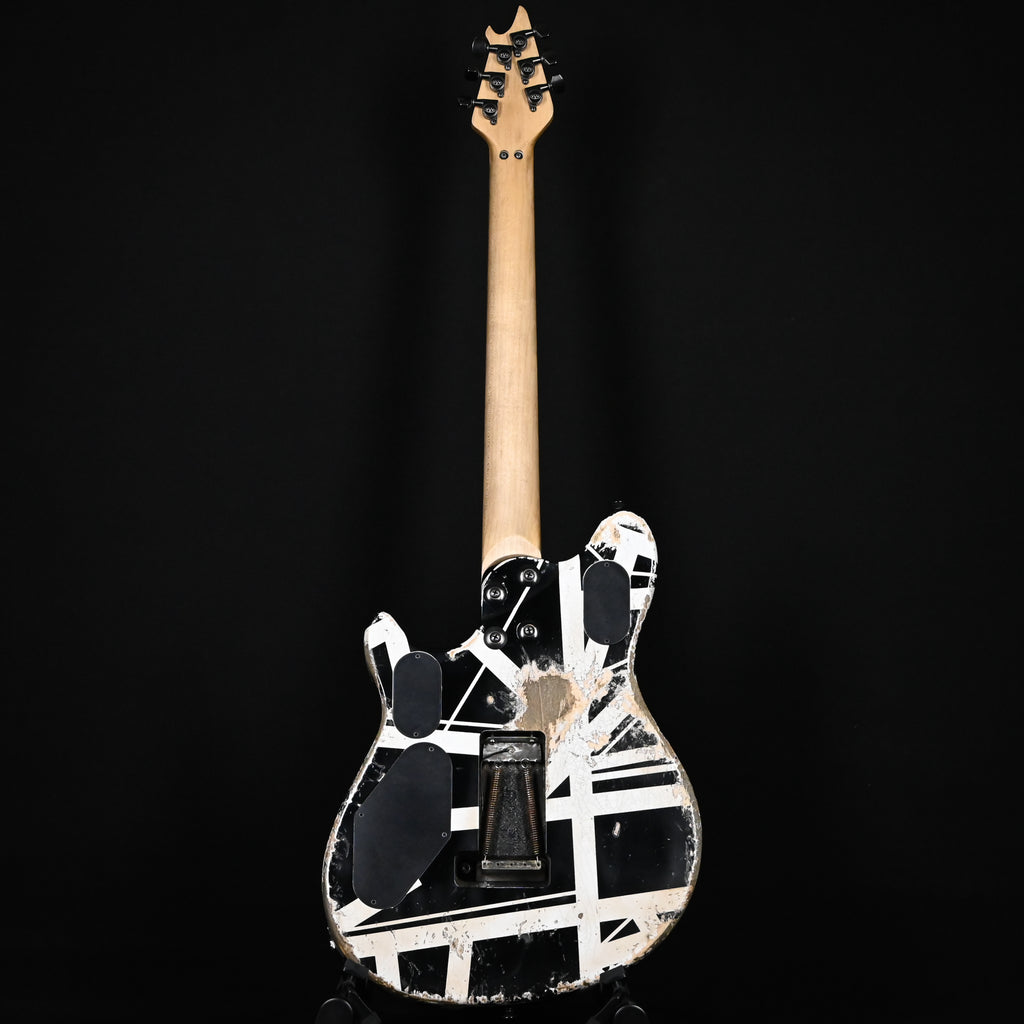 EVH Custom Shop USA NAMM 2025 Limited Edition Wolfgang HH w/ Floyd Rose- Black & White Stripes 2026 (WG17844A)