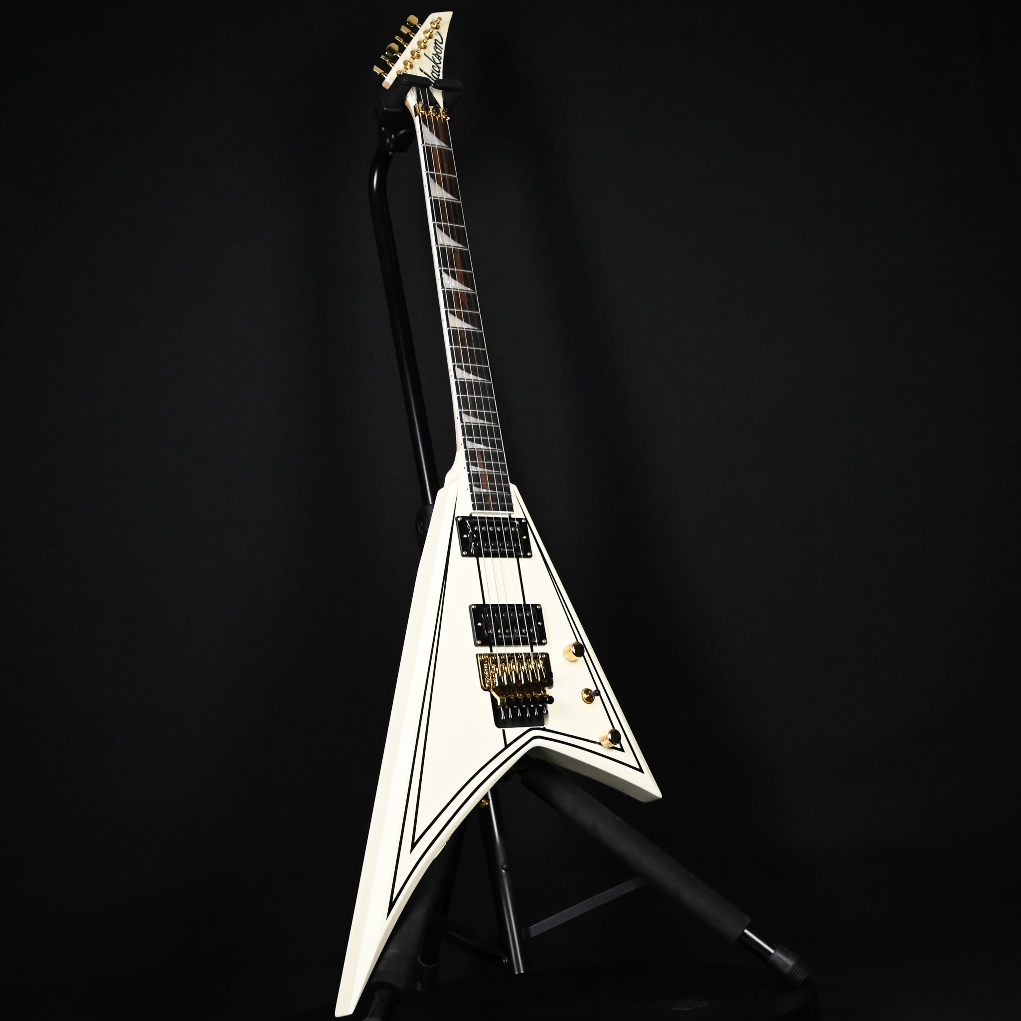 Jackson Pro Series Rhoads RR3- Ivory w/ Black Pinstripes (ISJ2500391)