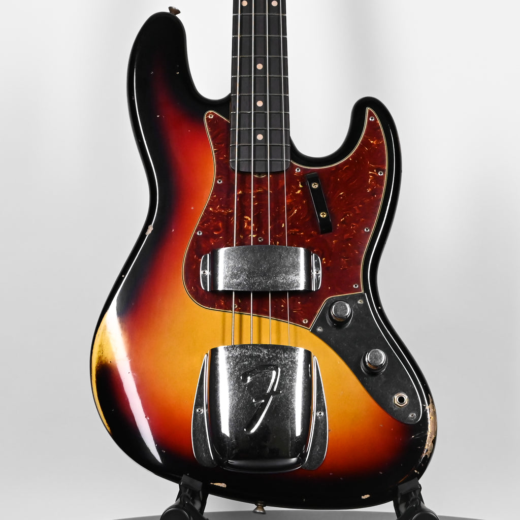 Fender Custom Shop Limited Edition '60 Jazz Bass Relic- 3 Color Sunburst 2026 (CZ589728)