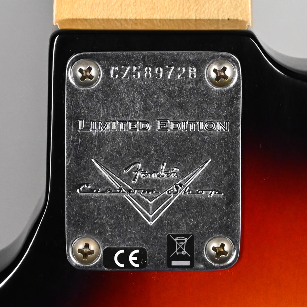 Fender Custom Shop Limited Edition '60 Jazz Bass Relic- 3 Color Sunburst 2026 (CZ589728)