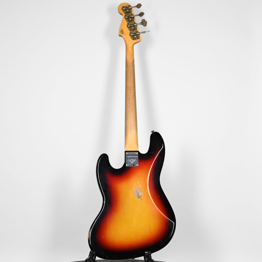 Fender Custom Shop Limited Edition '60 Jazz Bass Relic- 3 Color Sunburst 2026 (CZ589728)