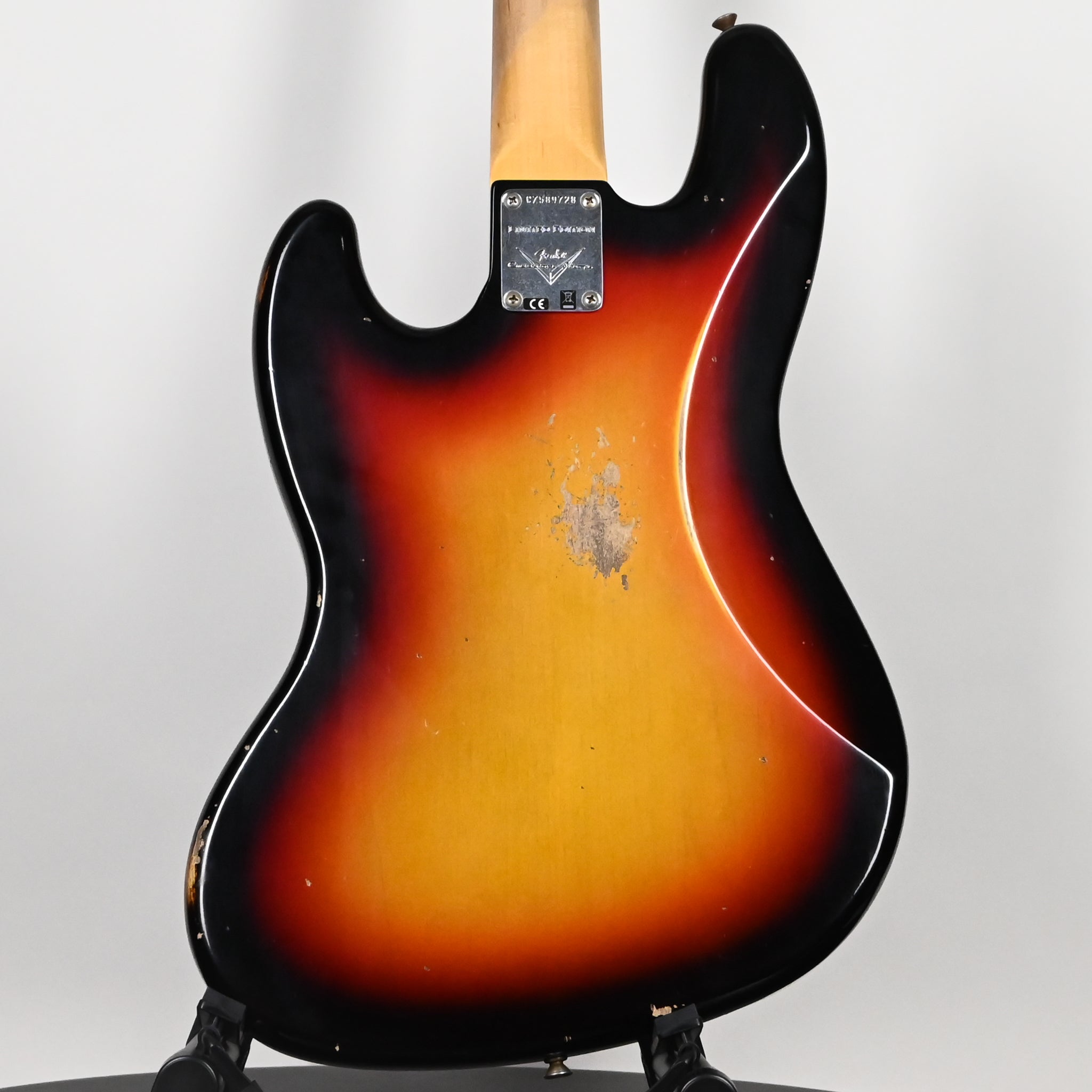 Fender Custom Shop Limited Edition '60 Jazz Bass Relic- 3 Color Sunburst 2026 (CZ589728)