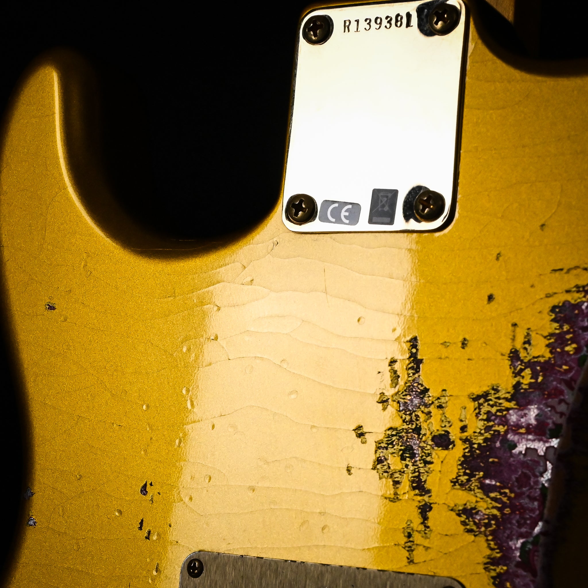 Fender Custom Shop 1962 Stratocaster w/ Gold Hardware Heavy Relic- Frost Gold/ Pink Paisley 2025 (R139381)